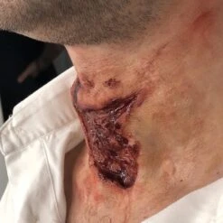 SQUARCIO GRANDE SILICONE -Trucco Di Halloween 800x800 stupr3033 squarcio grande silicone 2